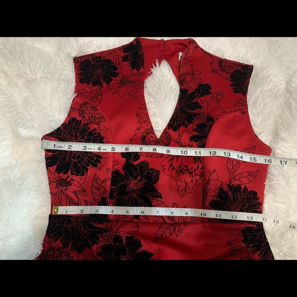 Almost Famous red floral dress - Picture 4 of 12